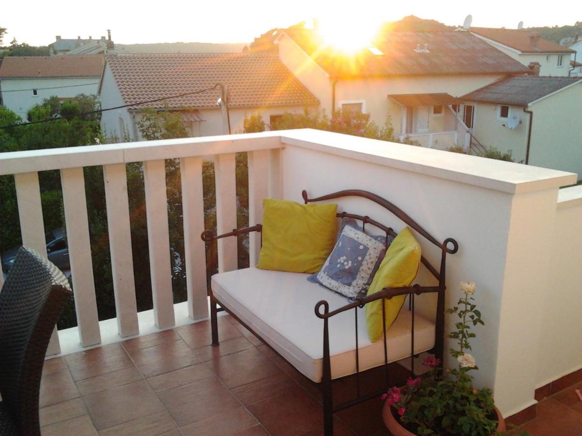 Sunshine Apartment Palit Exterior foto